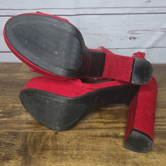Dream Pairs Women's Red Platform Heels - Picture 8 of 8